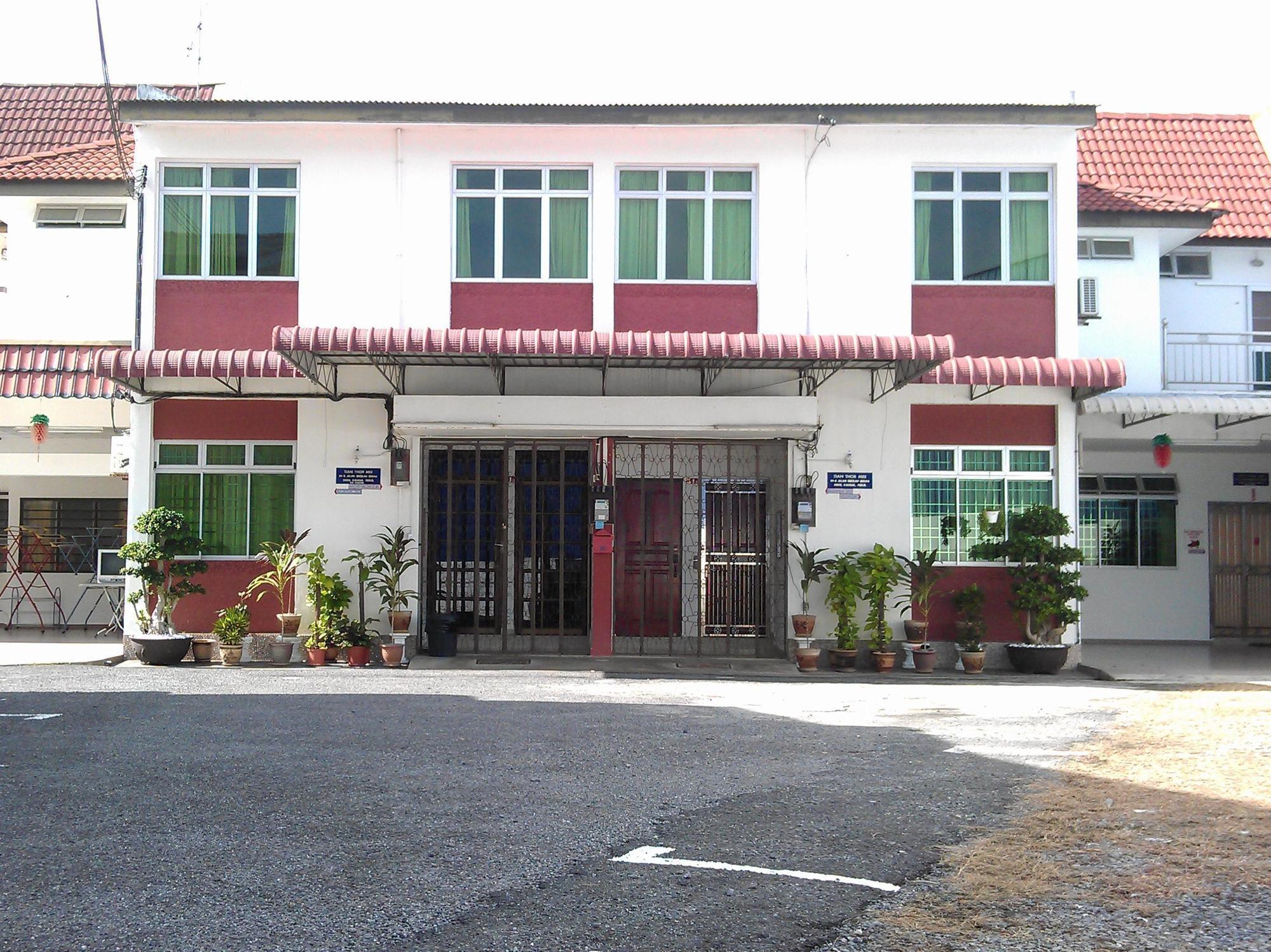 Megastar Inn Vacation Stay Kangar Ngoại thất bức ảnh